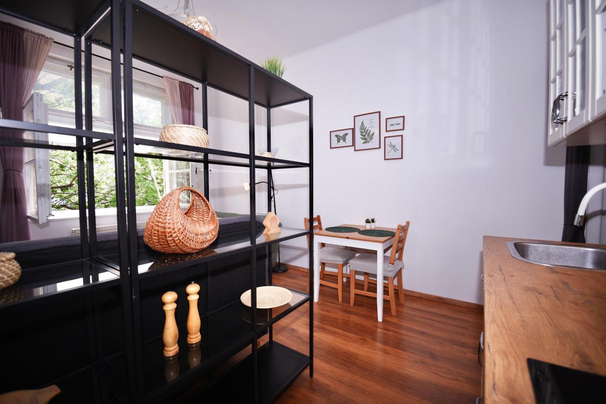 Central Urban Studio - Style Meets Comfort Bratislava Luaran gambar