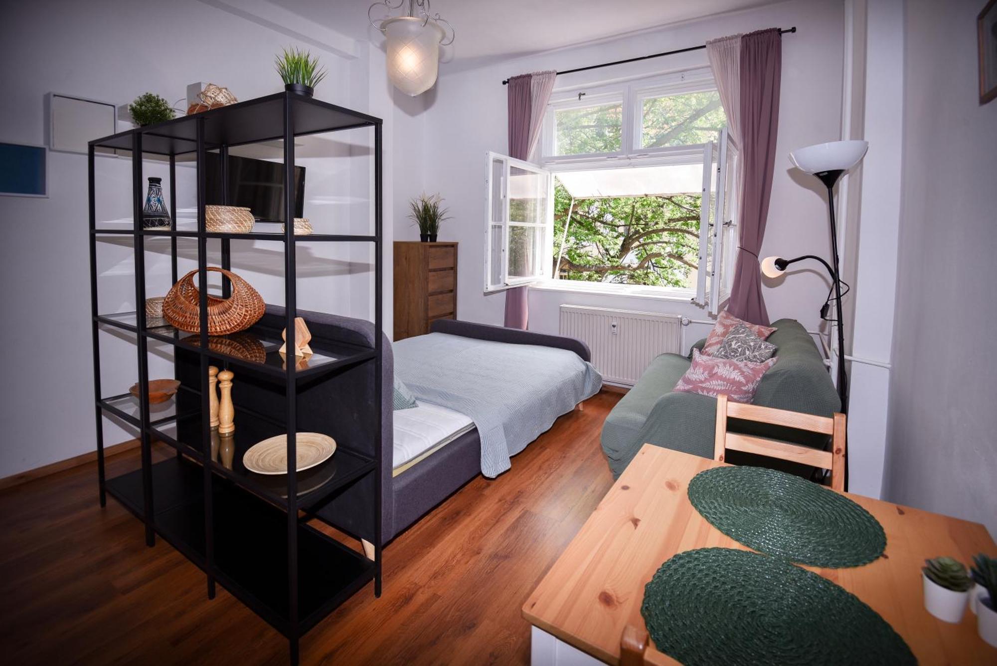 Central Urban Studio - Style Meets Comfort Bratislava Luaran gambar