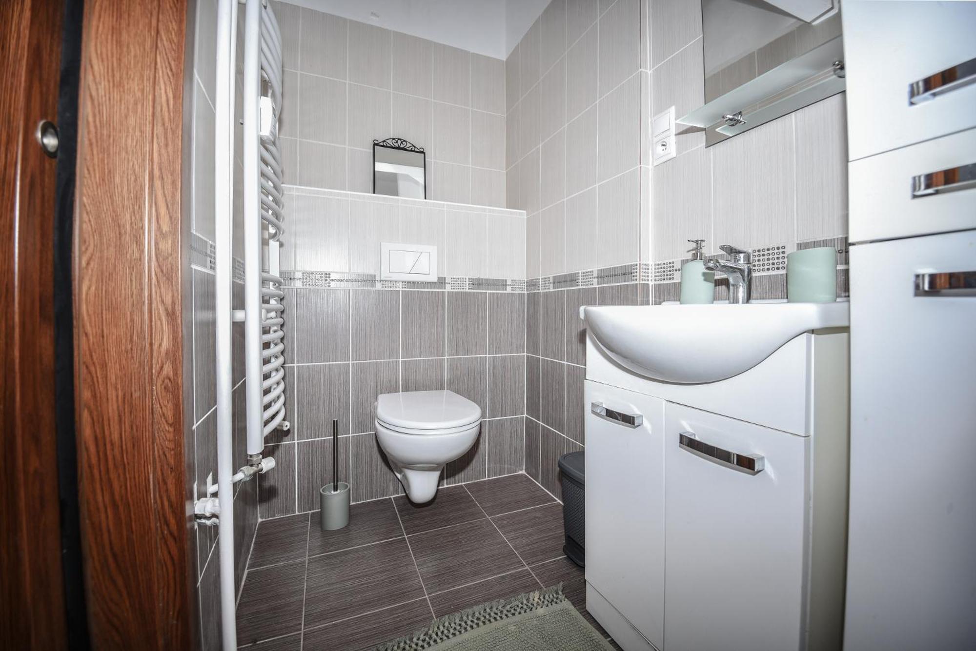 Central Urban Studio - Style Meets Comfort Bratislava Luaran gambar