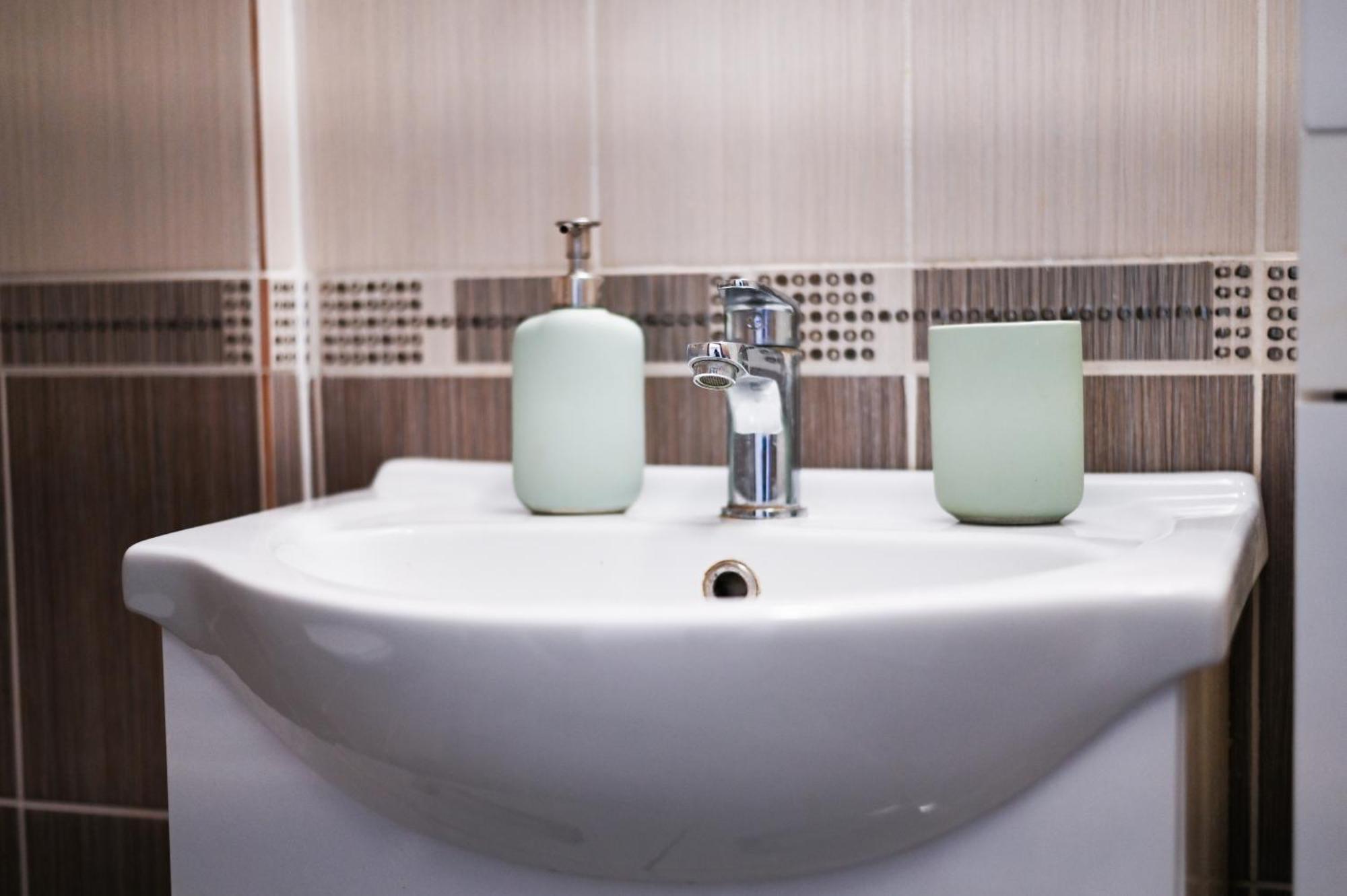 Central Urban Studio - Style Meets Comfort Bratislava Luaran gambar